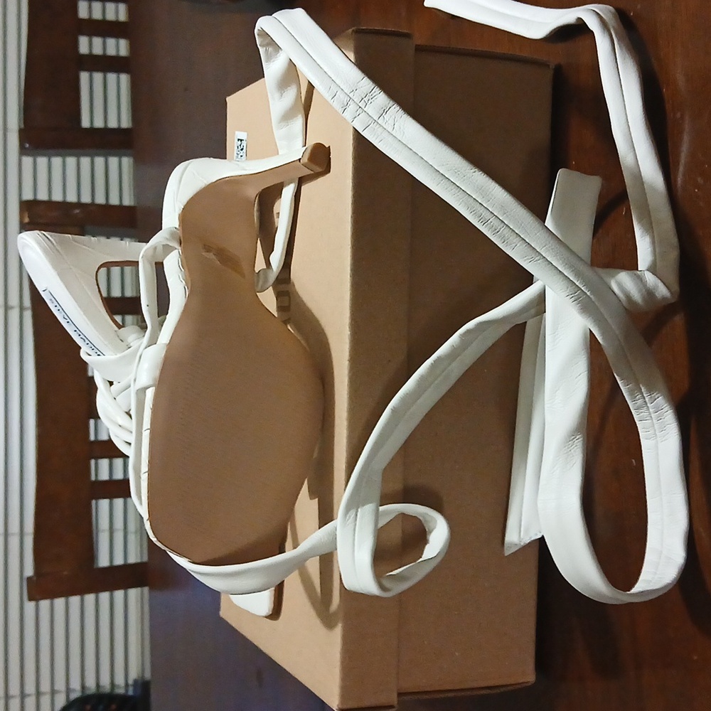 NWOT Steve Madden Wrap Heels - Picture 7 of 7